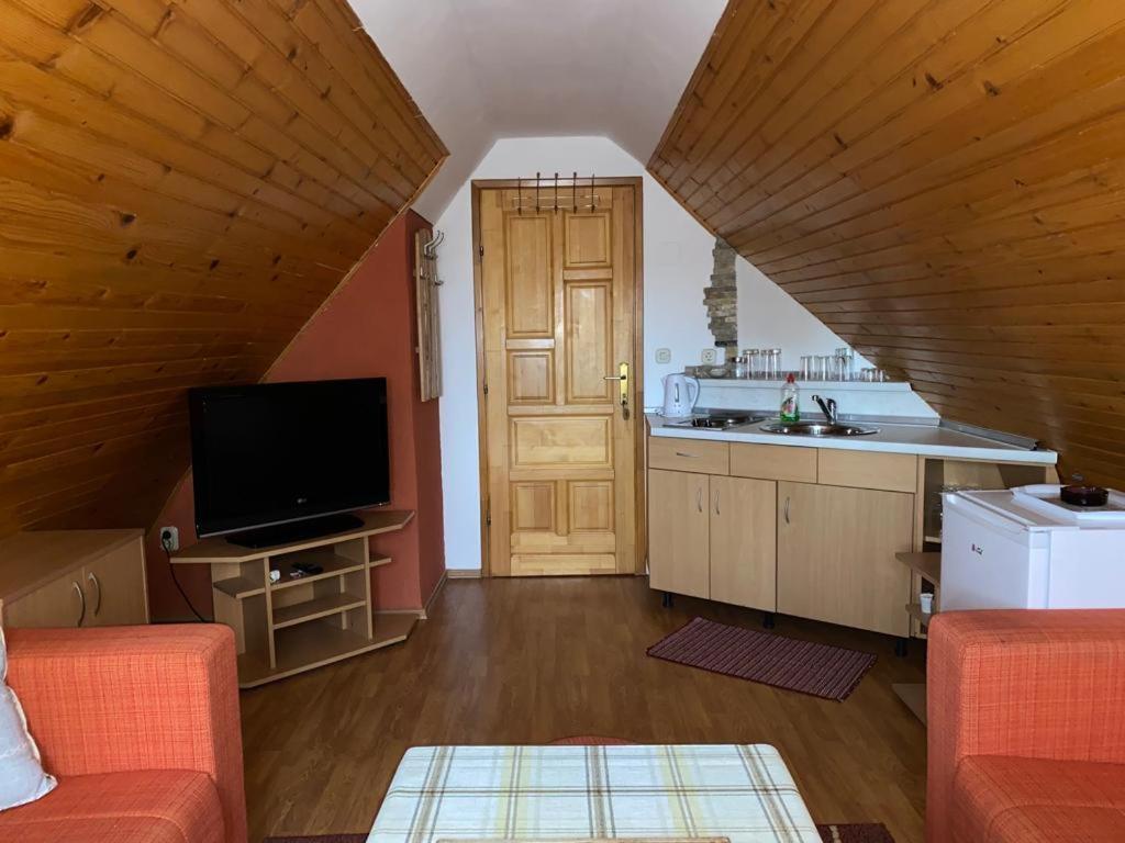 Apartmani Marija ヤホリナ エクステリア 写真