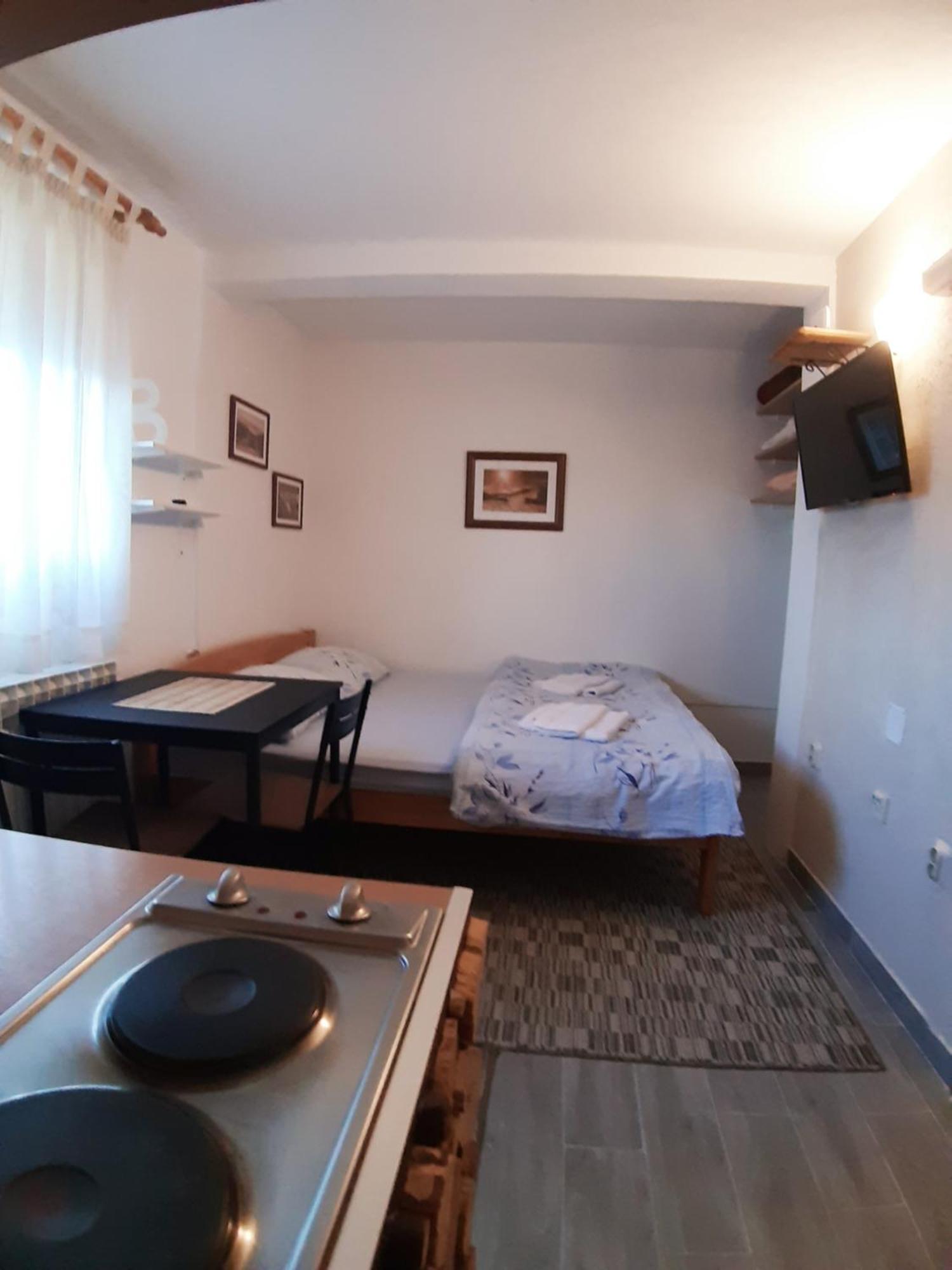 Apartmani Marija ヤホリナ エクステリア 写真