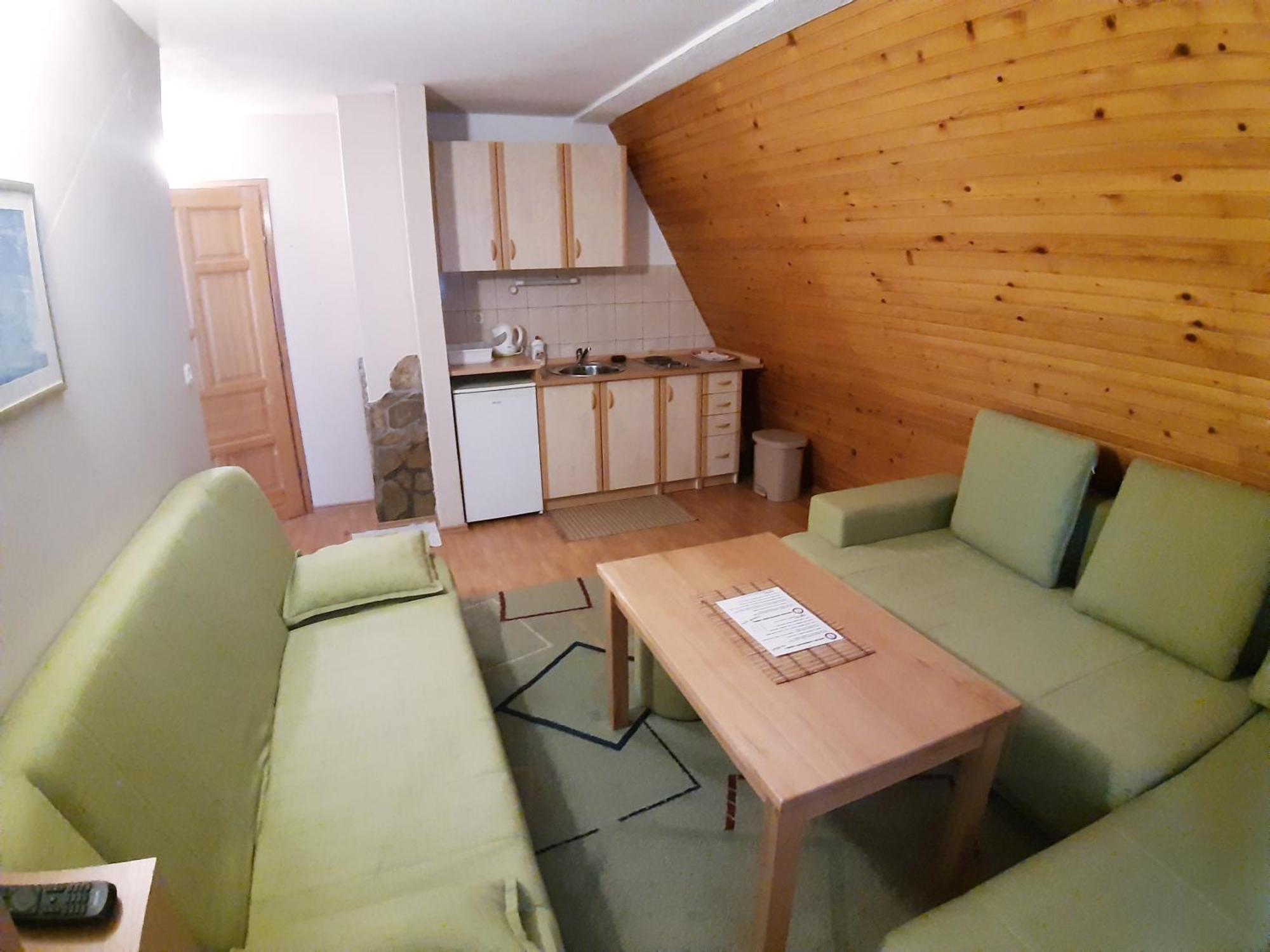 Apartmani Marija ヤホリナ エクステリア 写真