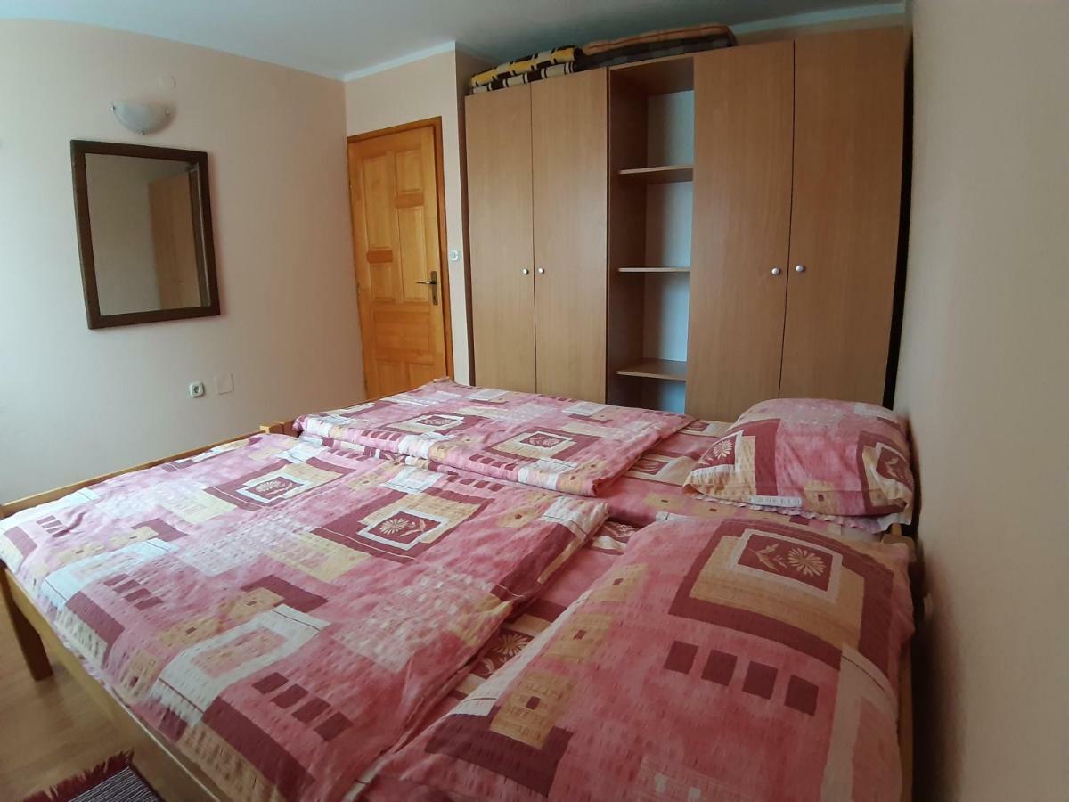 Apartmani Marija ヤホリナ エクステリア 写真